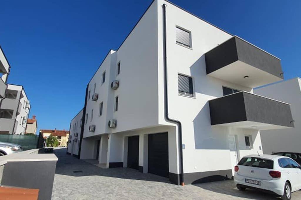 Apartment Sunrise With Private Parking PUY Exterior foto