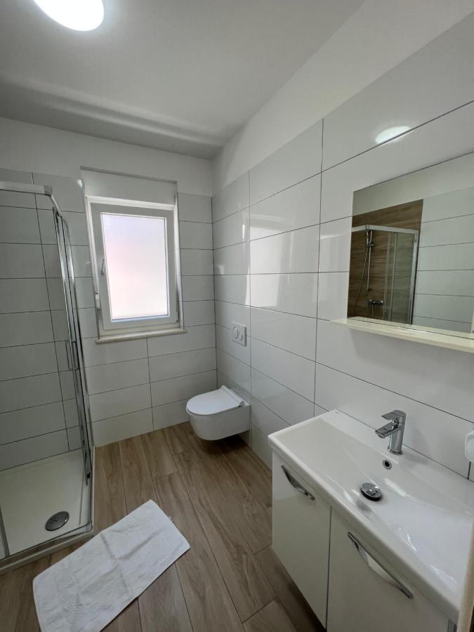 Apartment Sunrise With Private Parking PUY Exterior foto
